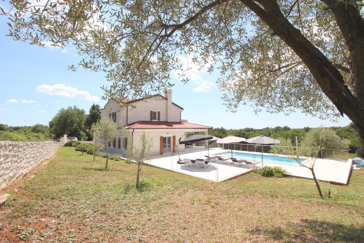 Villa Minu Radetici Luaran gambar